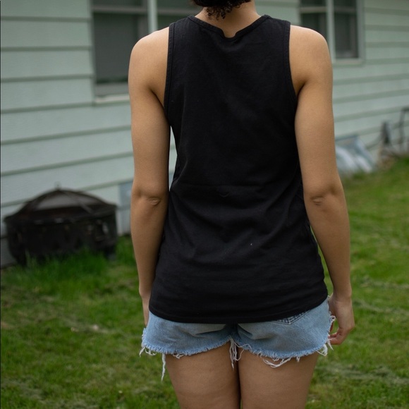 ❤️SUNS OUT GUNS OUT ‘ Bro Tank’ - Picture 4 of 5